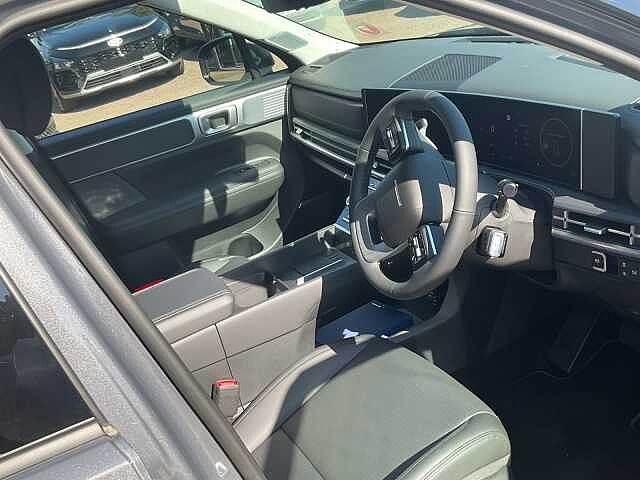 Hyundai Santa Fe 1.6 TGDi Plug-in Hybrid Ultimate 5dr 4WD Auto