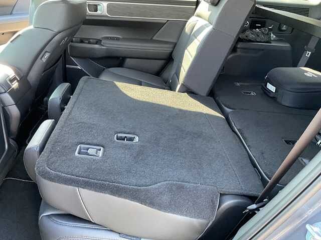 Hyundai Santa Fe 1.6 TGDi Plug-in Hybrid Ultimate 5dr 4WD Auto