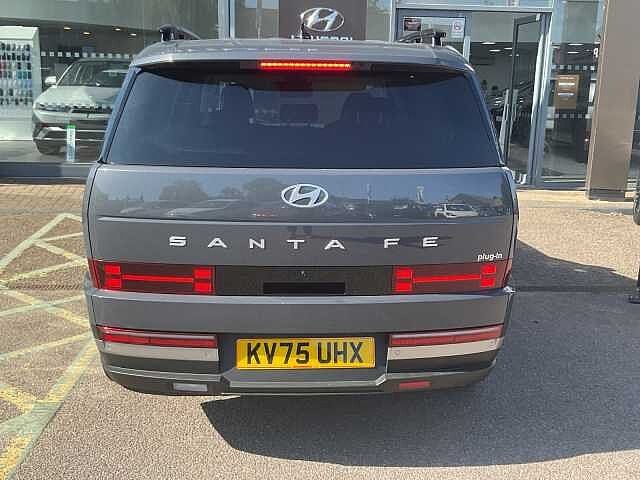 Hyundai Santa Fe 1.6 TGDi Plug-in Hybrid Ultimate 5dr 4WD Auto