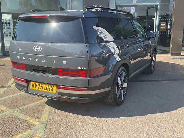 Hyundai Santa Fe 1.6 TGDi Plug-in Hybrid Ultimate 5dr 4WD Auto
