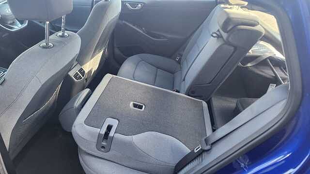 Hyundai Ioniq 1.6 GDi Plug-in Hybrid Premium 5dr DCT