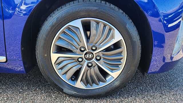 Hyundai Ioniq 1.6 GDi Plug-in Hybrid Premium 5dr DCT