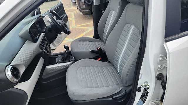 Hyundai I10 1.2 [79] Premium 5dr [Nav] Atlas White