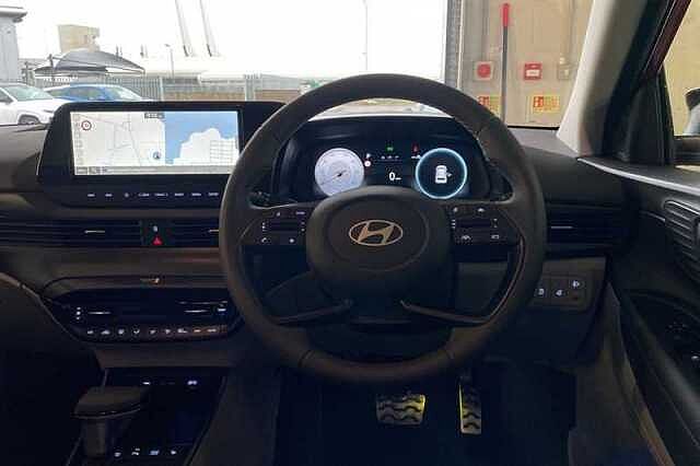 Hyundai BAYON 1.0 T-GDi Tech Line SUV 5dr Petrol DCT Euro 6 (s/s) (90 ps) Dragon Red