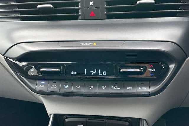 Hyundai BAYON 1.0 T-GDi Tech Line SUV 5dr Petrol DCT Euro 6 (s/s) (90 ps) Dragon Red
