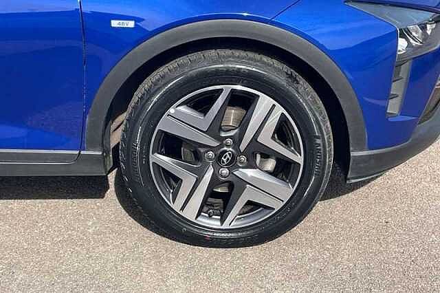 Hyundai BAYON 1.0 T-GDi MHEV Ultimate SUV 5dr Petrol Hybrid DCT Euro 6 (s/s) (100 ps) Intnse Blue-Blk