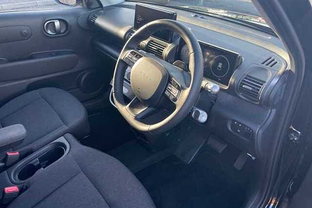Hyundai INSTER Long Range 49kWh 02 SUV 5dr Electric Auto (115 ps) Black
