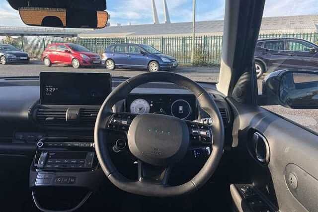 Hyundai INSTER Long Range 49kWh 02 SUV 5dr Electric Auto (115 ps) Black