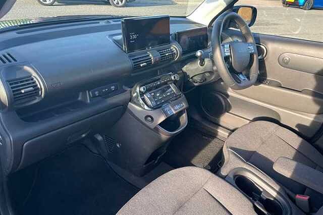 Hyundai INSTER Long Range 49kWh 02 SUV 5dr Electric Auto (115 ps) Black