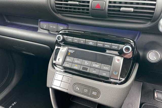 Hyundai INSTER Long Range 49kWh 02 SUV 5dr Electric Auto (115 ps) Abyss Black