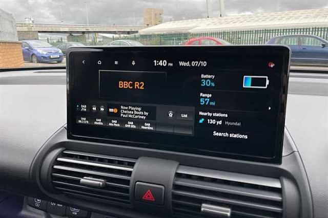 Hyundai INSTER Long Range 49kWh 02 SUV 5dr Electric Auto (115 ps) Abyss Black