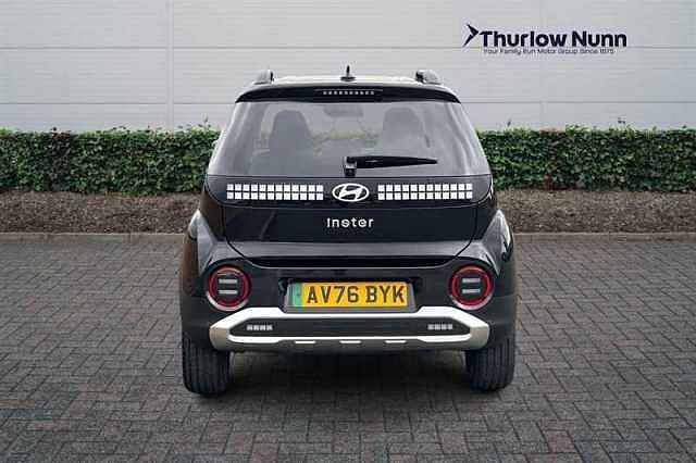 Hyundai INSTER Long Range 49kWh 02 SUV 5dr Electric Auto (115 ps) Abyss Black