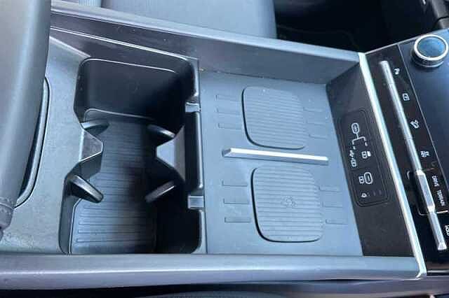 Hyundai SANTA FE 1.6 T-GDi 13.8kWh Premium SUV 5dr Petrol Plug-in Hybrid Auto 4WD Euro 6 (s/s) (7 Black