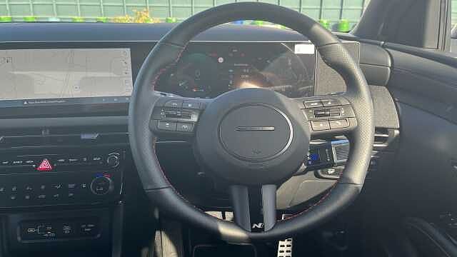 Hyundai TUCSON 1.6T Hybrid N Line 5dr Auto White