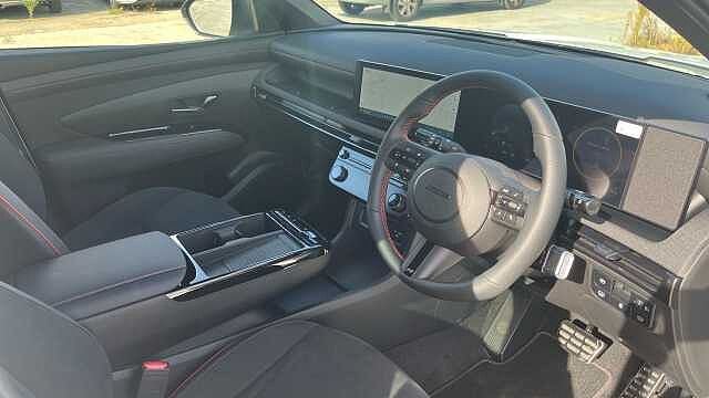 Hyundai TUCSON 1.6T Hybrid N Line 5dr Auto White