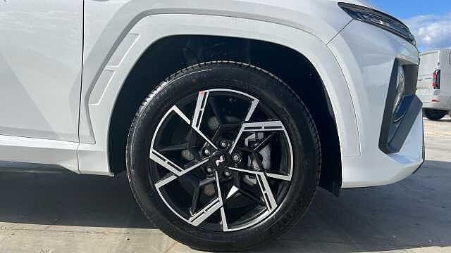 Hyundai TUCSON 1.6T Hybrid N Line 5dr Auto White