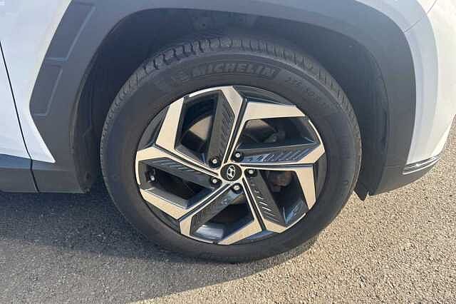 Hyundai TUCSON 1.6 TGDi Hybrid 230 Ultimate 5dr 2WD Auto White