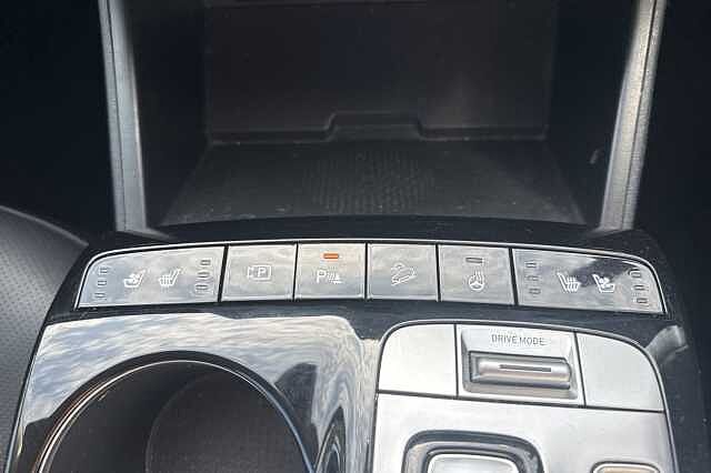 Hyundai TUCSON 1.6 TGDi Hybrid 230 Ultimate 5dr 2WD Auto White