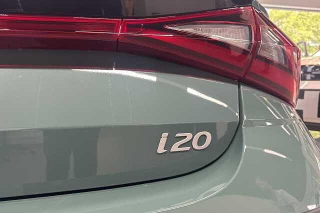 Hyundai i20 1.0T GDi 90 Tech Line 5dr DCT