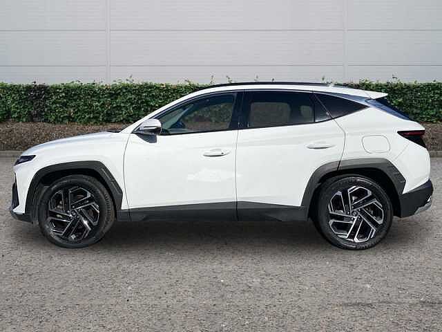 Hyundai TUCSON 1.6 T-GDi 13.8kWh Ultimate SUV 5dr Petrol Plug-in Hybrid Auto 4WD Euro 6 (s/s) ( White