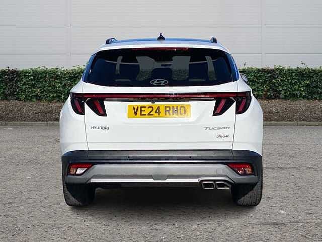 Hyundai TUCSON 1.6 T-GDi 13.8kWh Ultimate SUV 5dr Petrol Plug-in Hybrid Auto 4WD Euro 6 (s/s) ( White