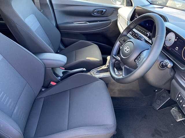 Hyundai BAYON 1.0 T-GDi Tech Line SUV 5dr Petrol DCT Euro 6 (s/s) (90 ps) Blue