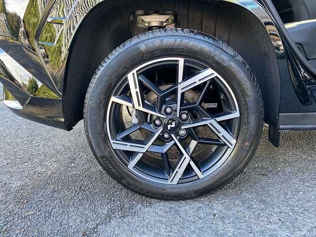 Hyundai TUCSON 1.6T Hybrid N Line Edition SUV 5dr Petrol Hybrid Auto Euro 6 (s/s) (239 ps) Black