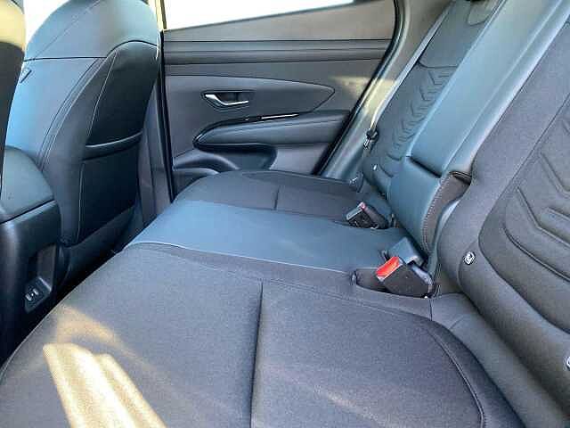 Hyundai TUCSON 1.6T Hybrid Black Line SUV 5dr Petrol Hybrid Auto Euro 6 (s/s) (239 ps) Grey