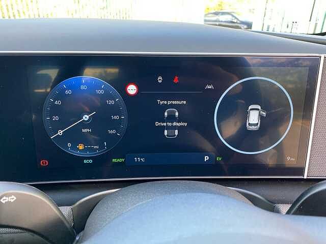 Hyundai TUCSON 1.6T Hybrid Black Line SUV 5dr Petrol Hybrid Auto Euro 6 (s/s) (239 ps) Silver