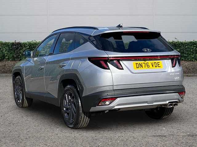 Hyundai TUCSON 1.6T Hybrid Black Line SUV 5dr Petrol Hybrid Auto Euro 6 (s/s) (239 ps) Silver