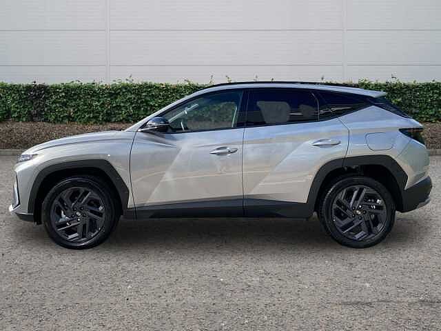 Hyundai TUCSON 1.6T Hybrid Black Line SUV 5dr Petrol Hybrid Auto Euro 6 (s/s) (239 ps) Silver