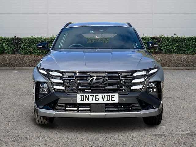 Hyundai TUCSON 1.6T Hybrid Black Line SUV 5dr Petrol Hybrid Auto Euro 6 (s/s) (239 ps) Silver