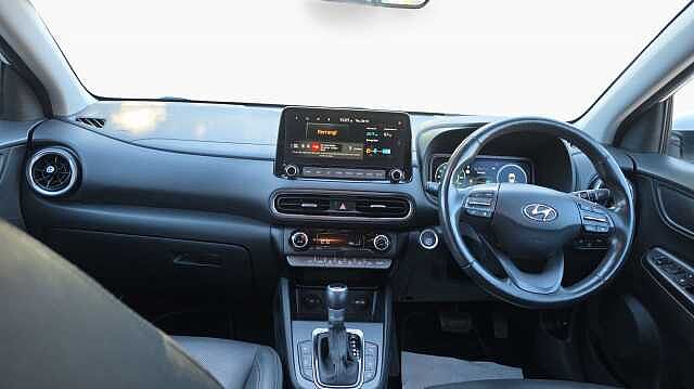 Hyundai KONA 1.6 h-GDi Ultimate SUV 5dr Petrol Hybrid DCT Euro 6 (s/s) (141 ps) White