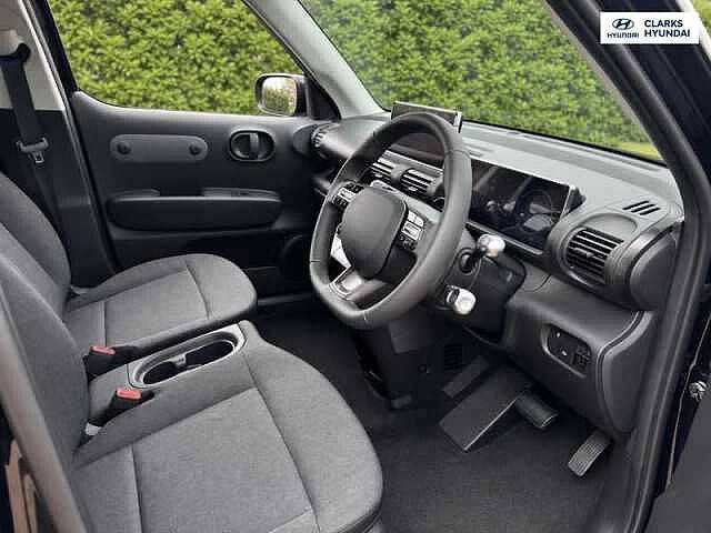 Hyundai INSTER Long Range 49kWh 01 SUV 5dr Electric Auto (115 ps)