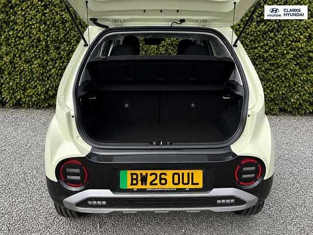 Hyundai INSTER Long Range 49kWh 01 SUV 5dr Electric Auto (115 ps)