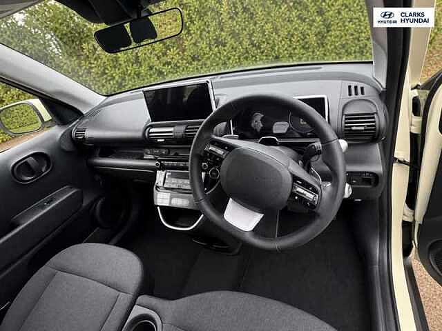 Hyundai INSTER Long Range 49kWh 01 SUV 5dr Electric Auto (115 ps)