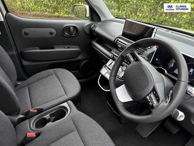 Hyundai INSTER Long Range 49kWh 01 SUV 5dr Electric Auto (115 ps)