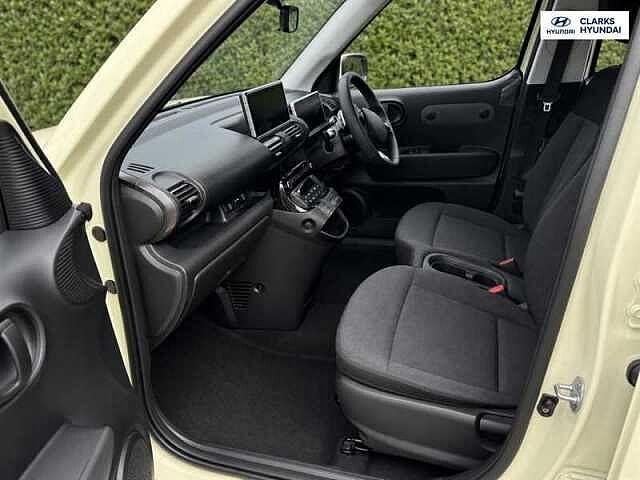 Hyundai INSTER Long Range 49kWh 01 SUV 5dr Electric Auto (115 ps)