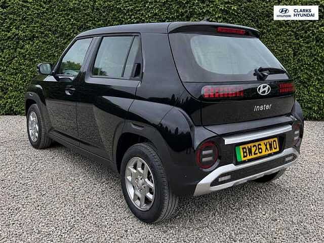 Hyundai INSTER Long Range 49kWh 01 SUV 5dr Electric Auto (115 ps) Black