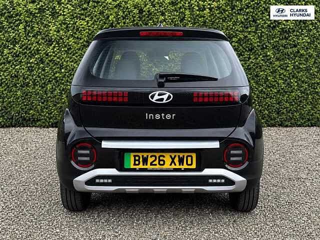 Hyundai INSTER Long Range 49kWh 01 SUV 5dr Electric Auto (115 ps) Black