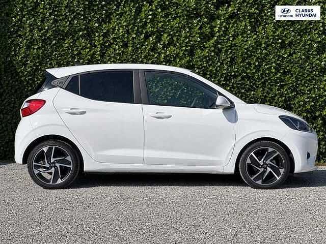 Hyundai I10 1.2 Premium Hatchback 5dr Petrol Manual Euro 6 (s/s) (84 ps) White