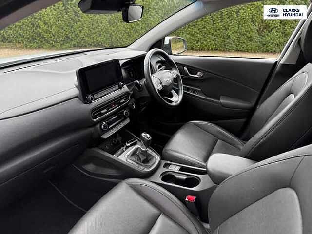Hyundai KONA 1.0 T-GDi MHEV Ultimate SUV 5dr Petrol Hybrid Manual Euro 6 (s/s) (120 ps) White