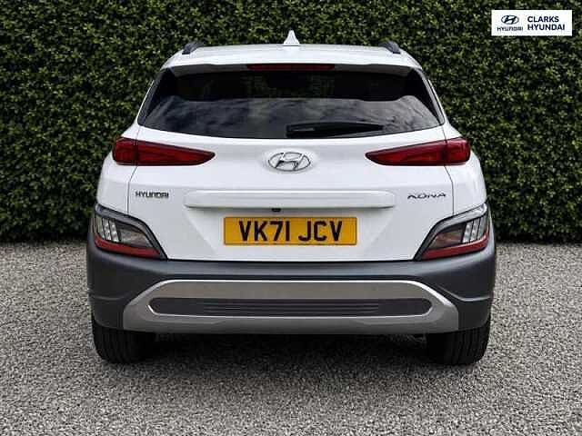 Hyundai KONA 1.0 T-GDi MHEV Ultimate SUV 5dr Petrol Hybrid Manual Euro 6 (s/s) (120 ps) White