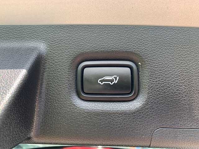 Hyundai Santa Fe 1.6 TGDi Hybrid Premium 5dr 4WD Auto