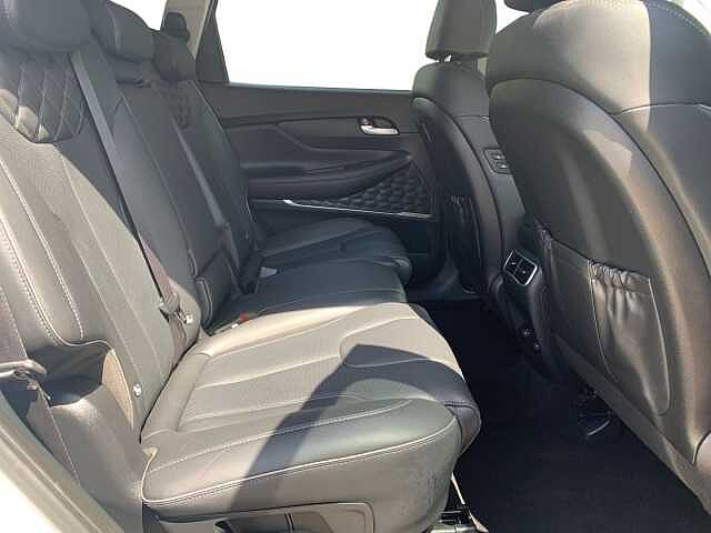 Hyundai Santa Fe 1.6 TGDi Hybrid Premium 5dr 4WD Auto