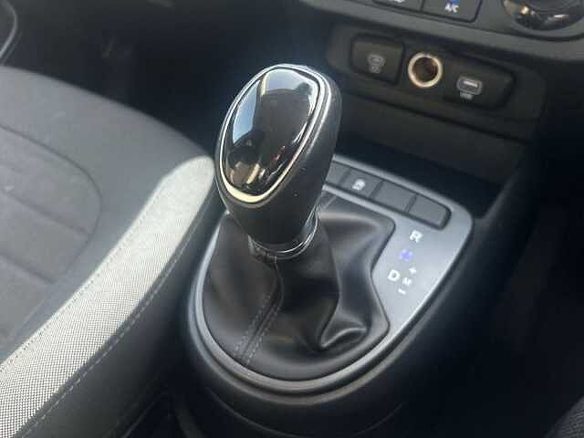 Hyundai i10 1.2 Advance 5dr Auto