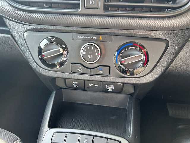 Hyundai i10 1.2 Advance 5dr Auto