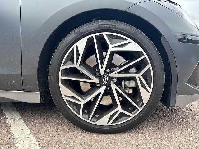 Hyundai Ioniq 6 239kW Ultimate 77kWh 4dr AWD Auto