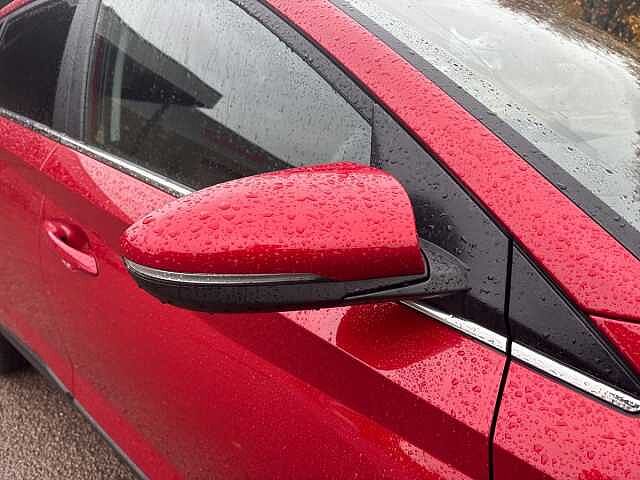 Hyundai BAYON 1.0 TGDi 48V MHEV Premium 5dr DCT Red