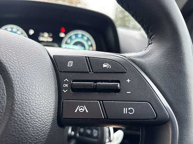 Hyundai BAYON 1.0 TGDi 48V MHEV Premium 5dr DCT Red